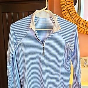 Vineyard Vine performance shirt 1/2 zip XS